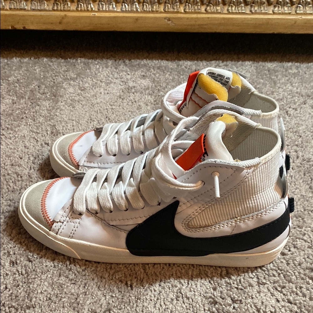 Nike Blazer Mid 77 Unisex High-Top Sneakers in White and Black